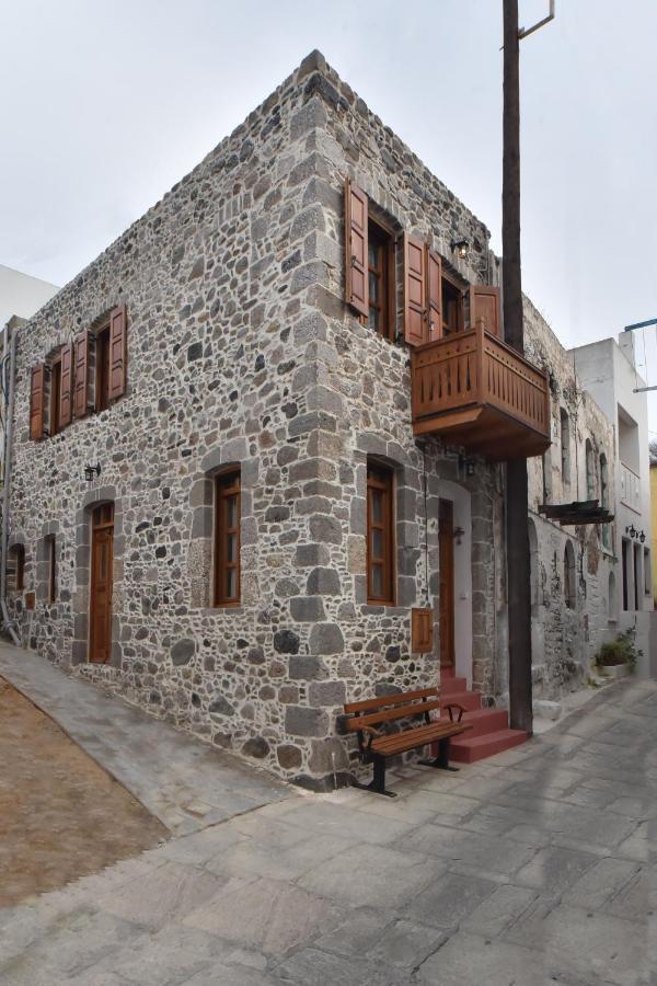 Patriko Nisyrian Guesthouse Mandrákion Dış mekan fotoğraf