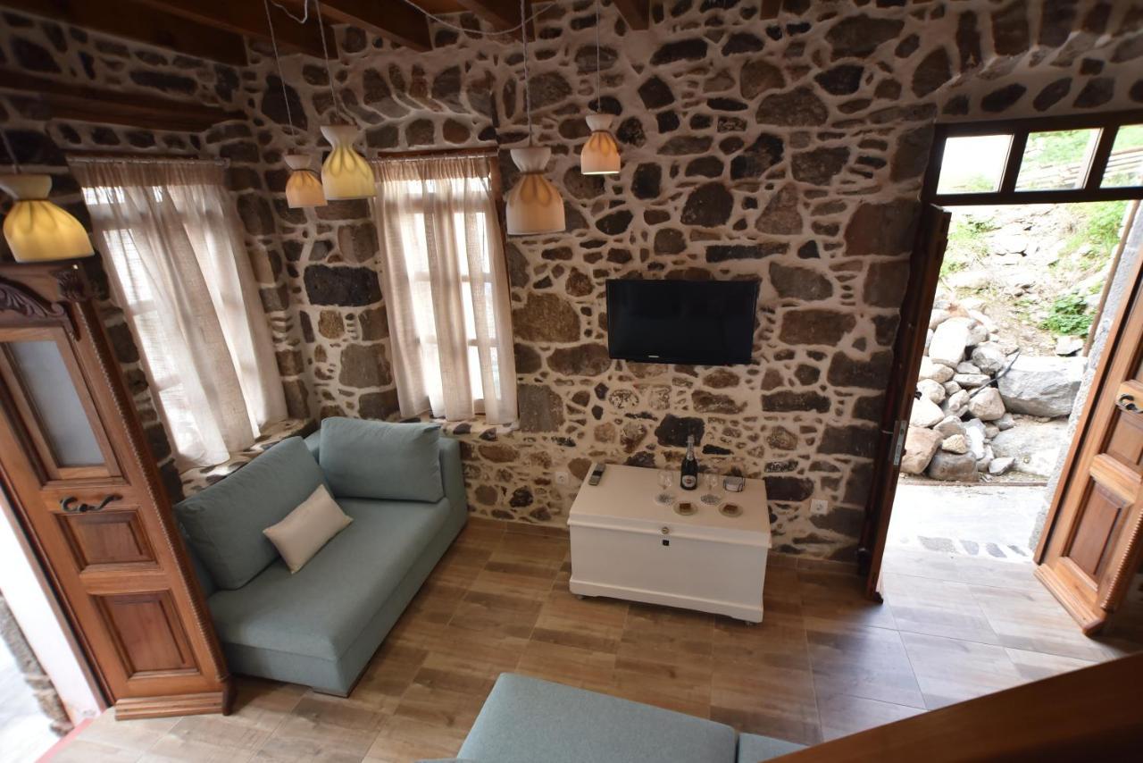Patriko Nisyrian Guesthouse Mandrákion Dış mekan fotoğraf